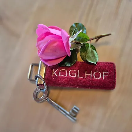 Koglhof شقة